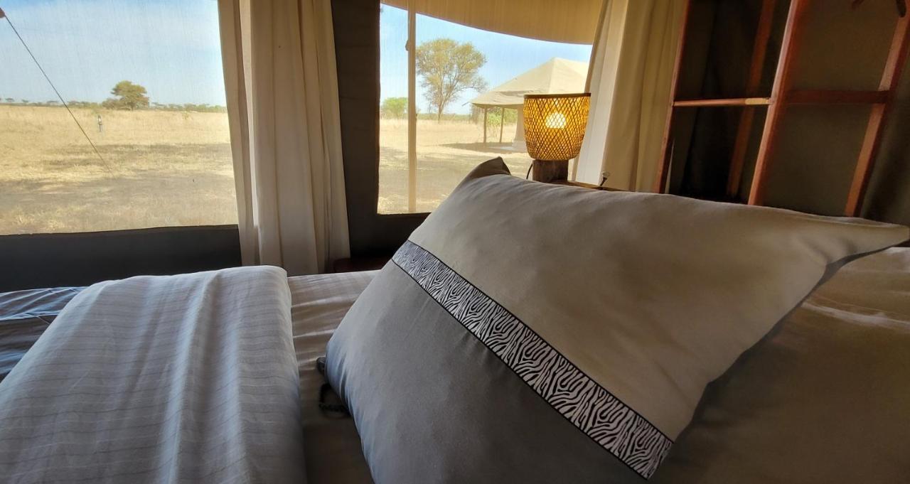 Hotel Zawadi Camp Serengeti Exterior foto