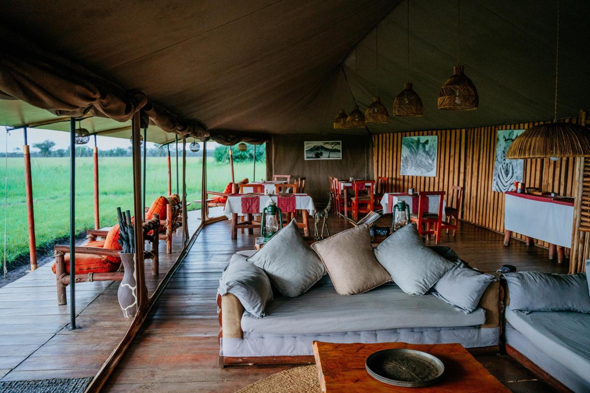 Hotel Zawadi Camp Serengeti Exterior foto