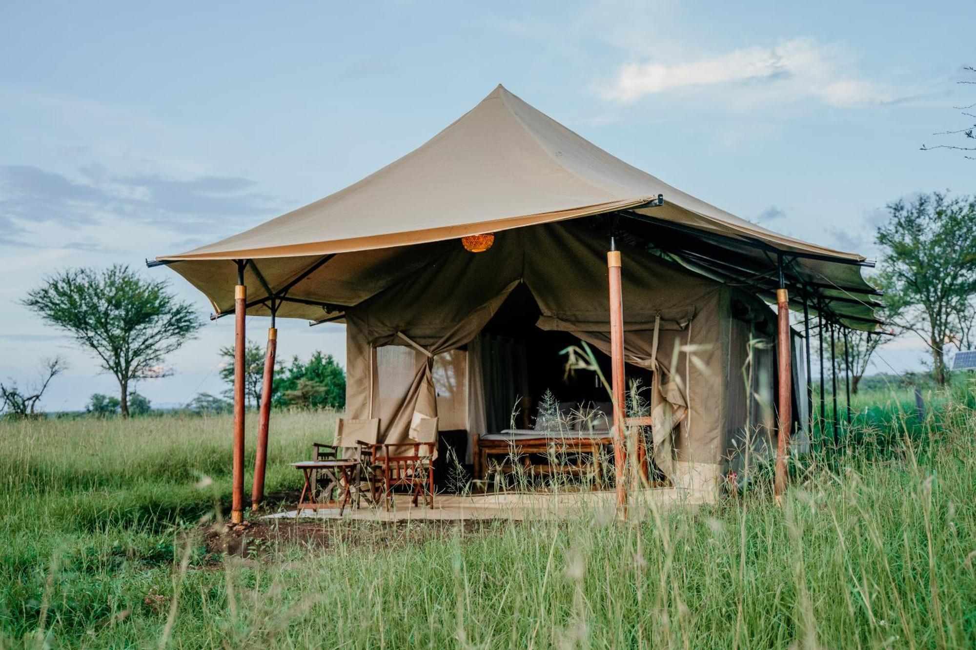 Hotel Zawadi Camp Serengeti Exterior foto