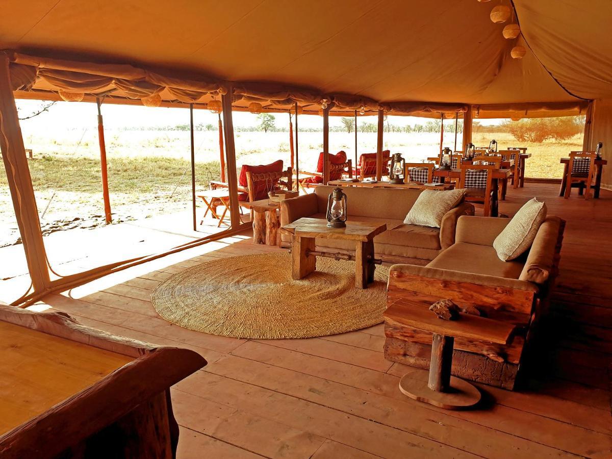 Hotel Zawadi Camp Serengeti Exterior foto